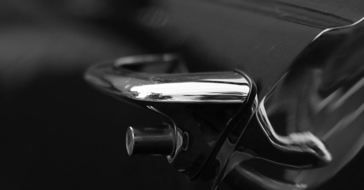 front door lock key — Setauket Locksmith